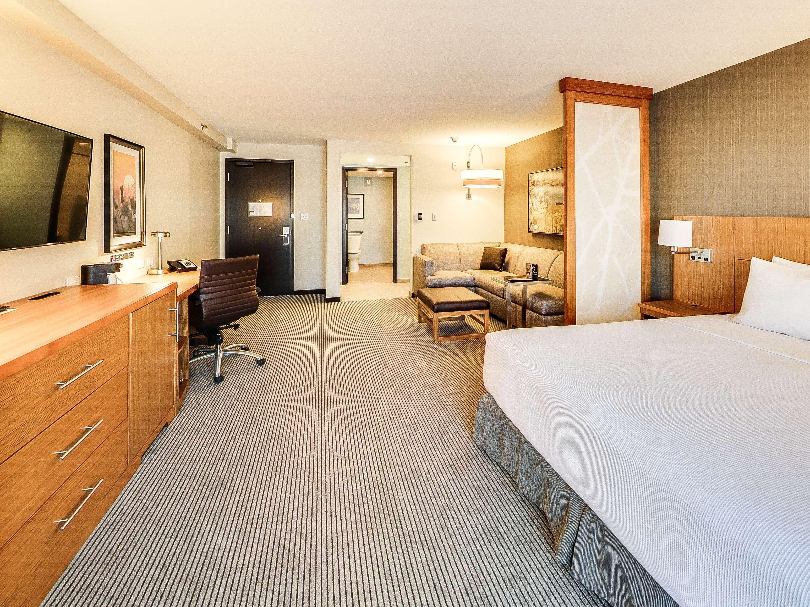 Hyatt Place Edmonton West Экстерьер фото