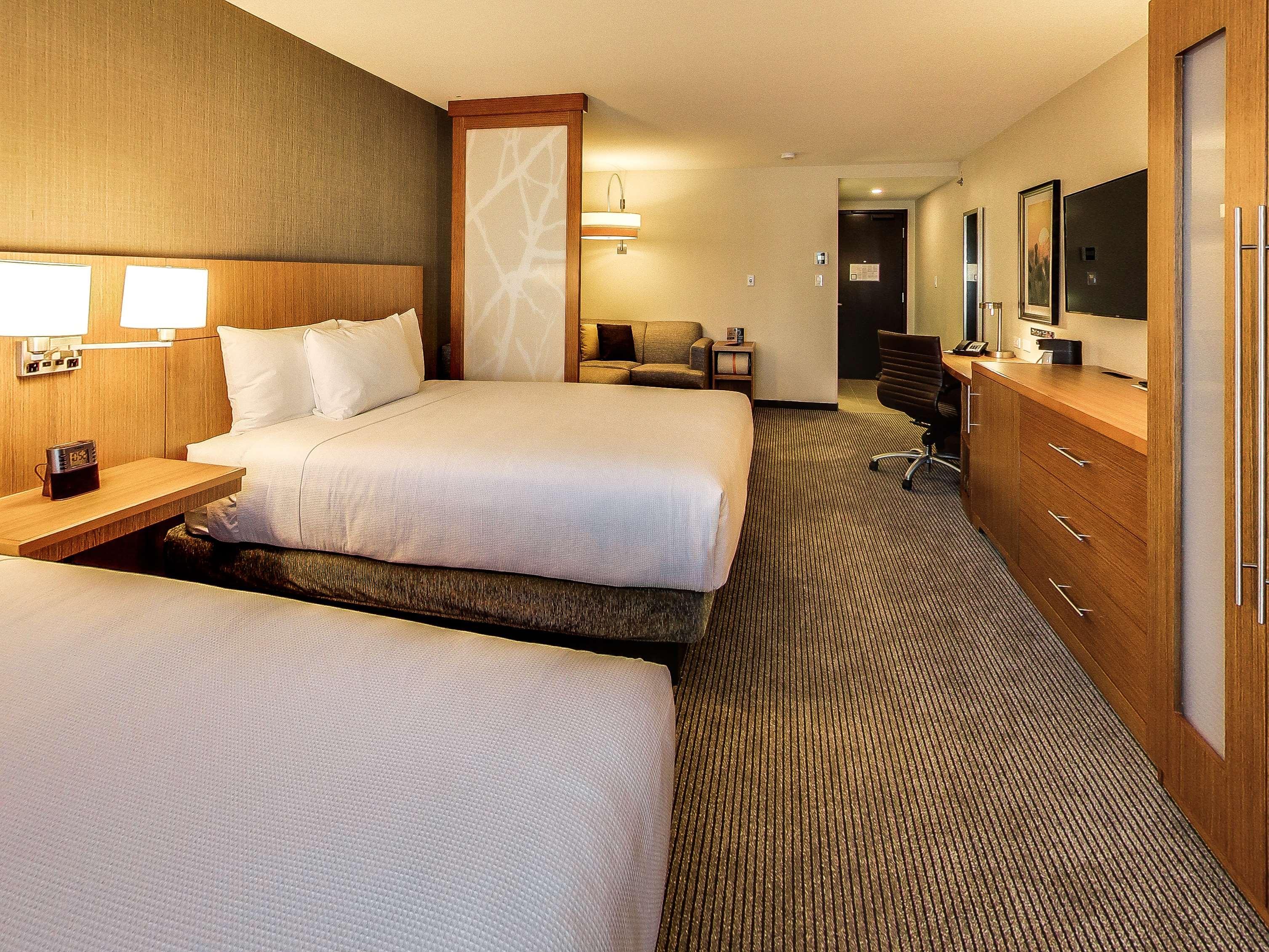 Hyatt Place Edmonton West Экстерьер фото