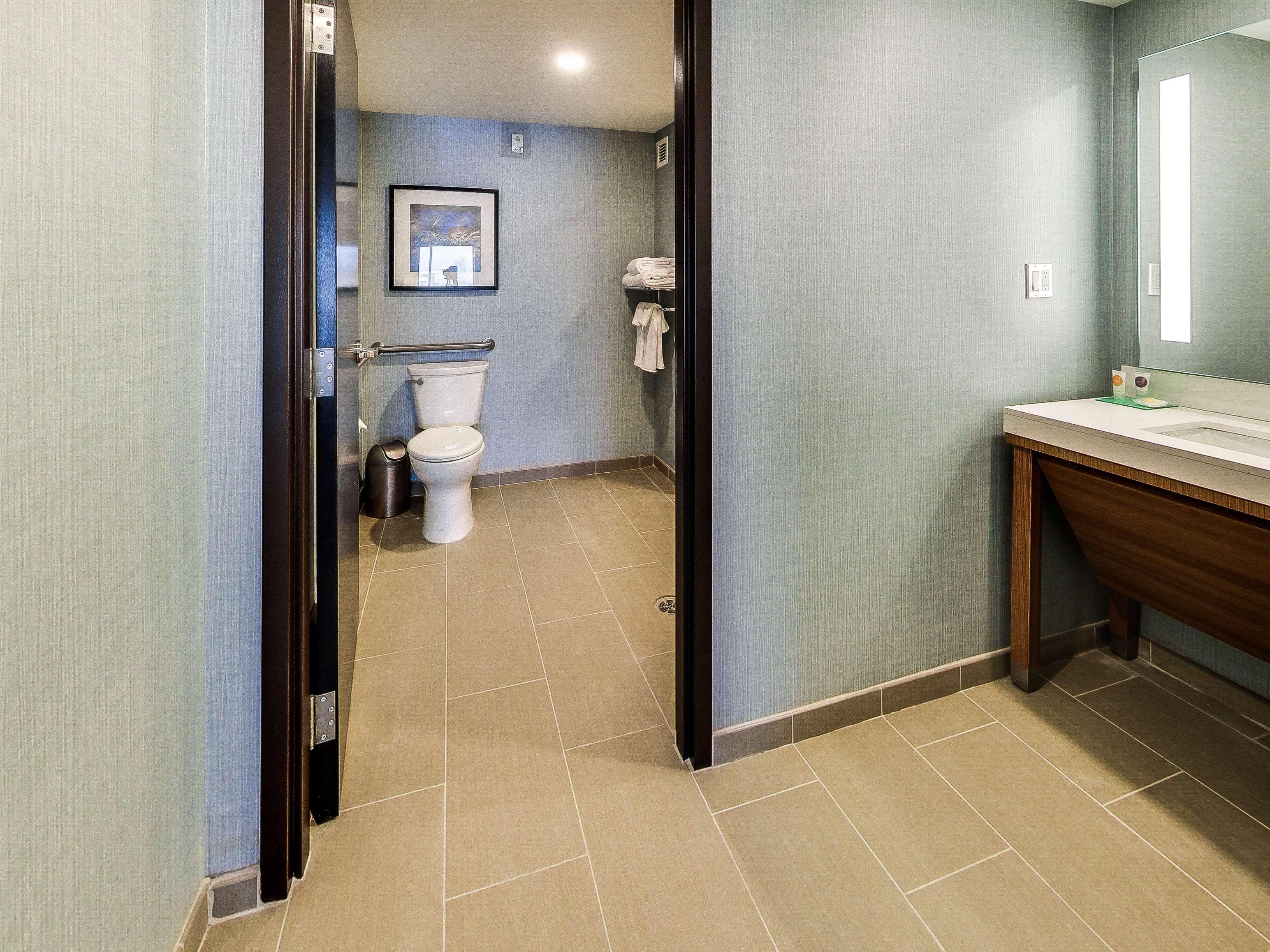 Hyatt Place Edmonton West Экстерьер фото